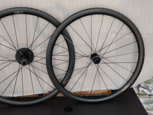 Ruedas Superteam carbono perfil 38mm